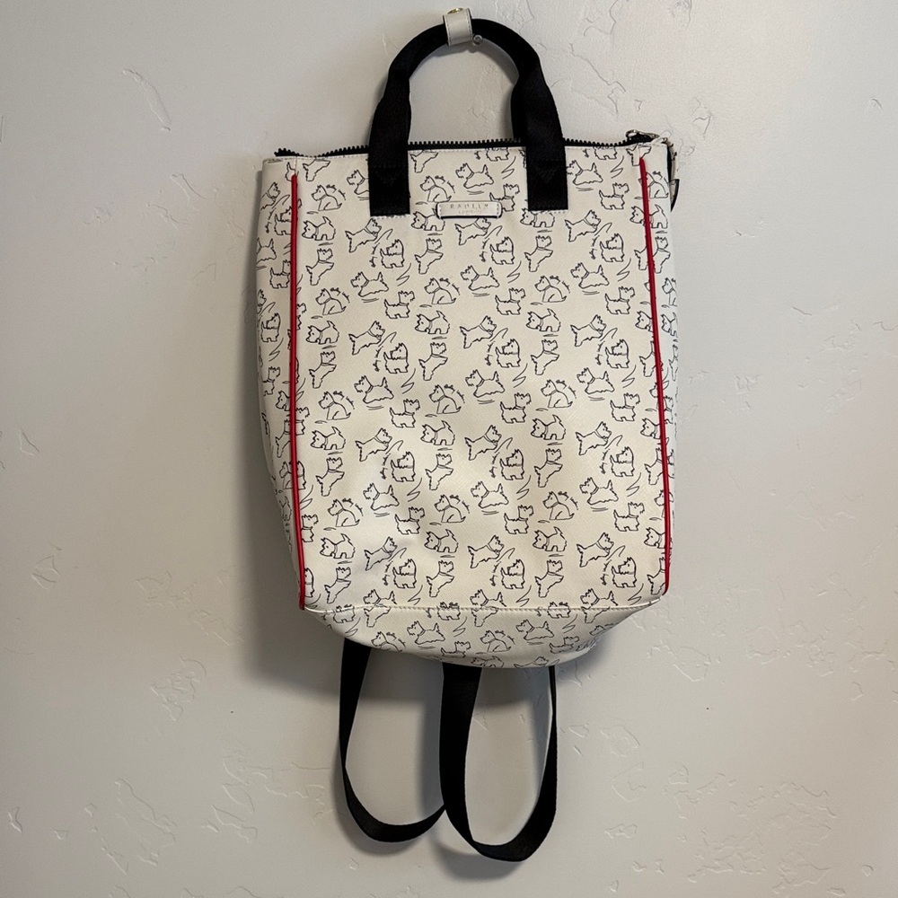 Radley london White and Black Women's Backpack 🐾🐾🐾